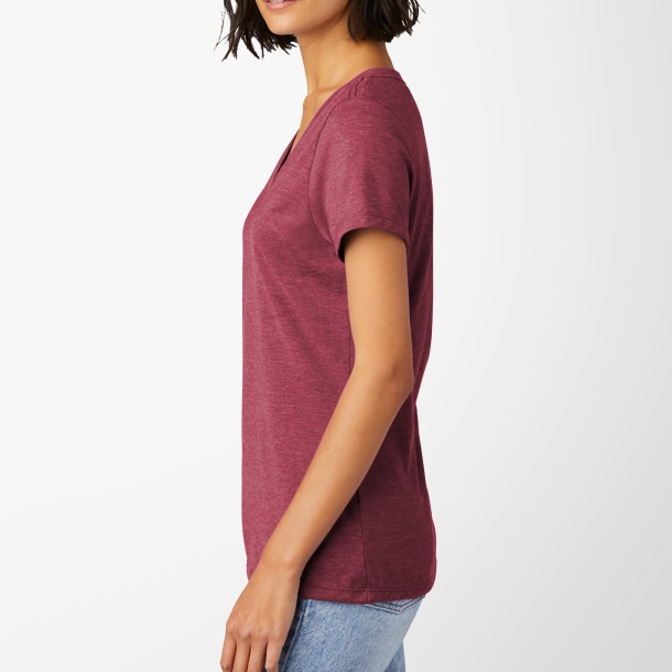 District  Women's Very Important Tee  V Neck